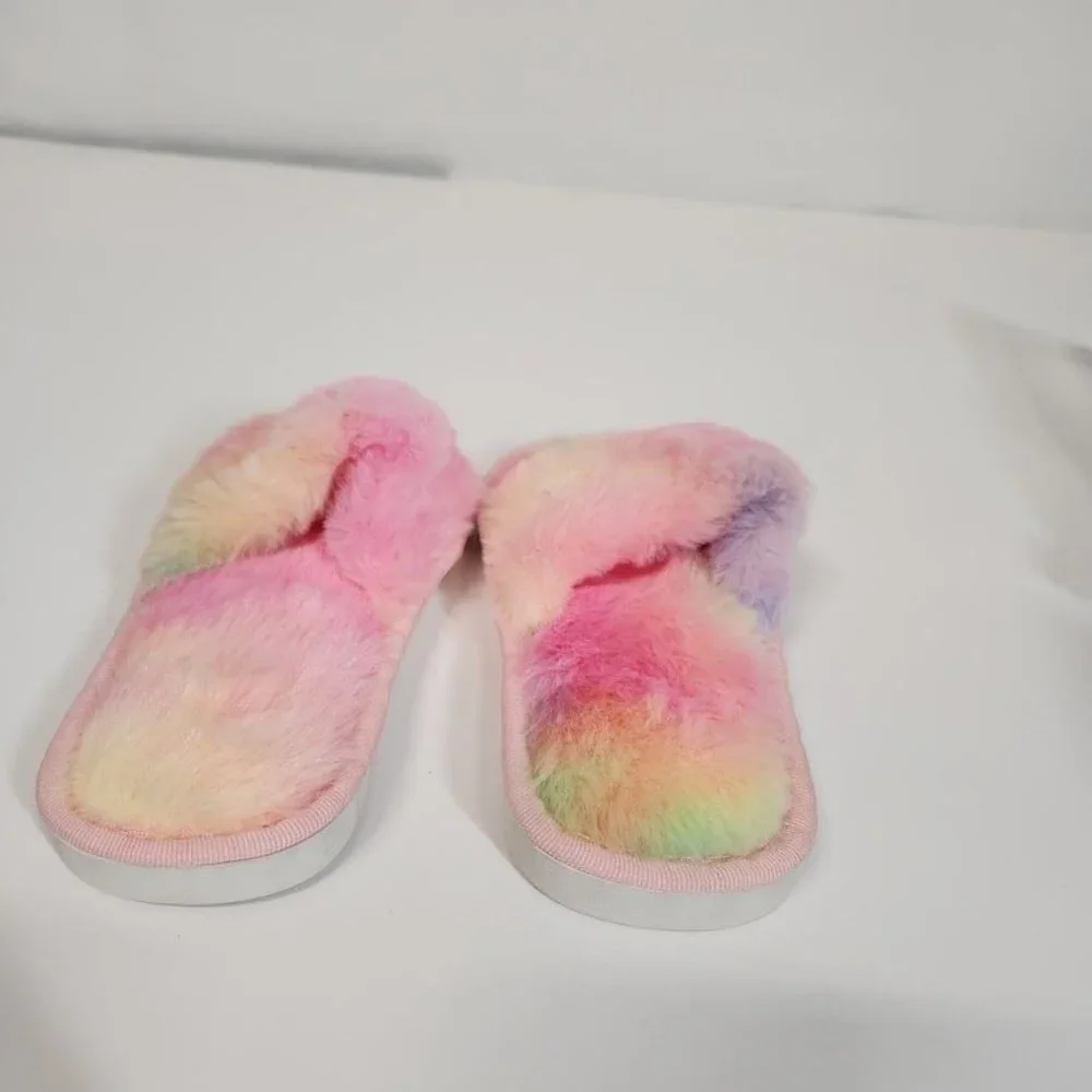 TechCity girls Fuzzy House Slippers in‎ Rainbow Faux Fur - Size 11.5